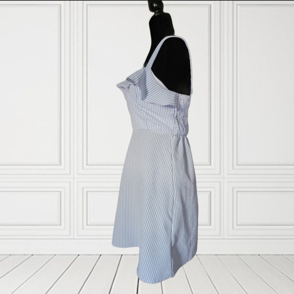 DEREK HEART Striped Sweetheart Neckline Dress - Picture 4 of 4